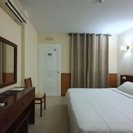 Sun Galicia Y 3* סנשנשו